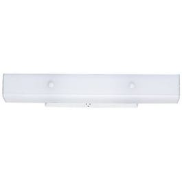 4-Light Wall Bracket With Ground Convenience Outlet